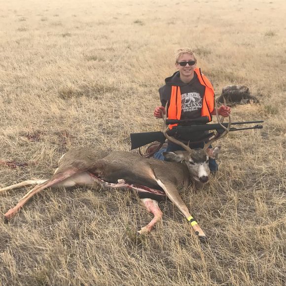 Meet your Posher, Cristean - Picture 1 of 1